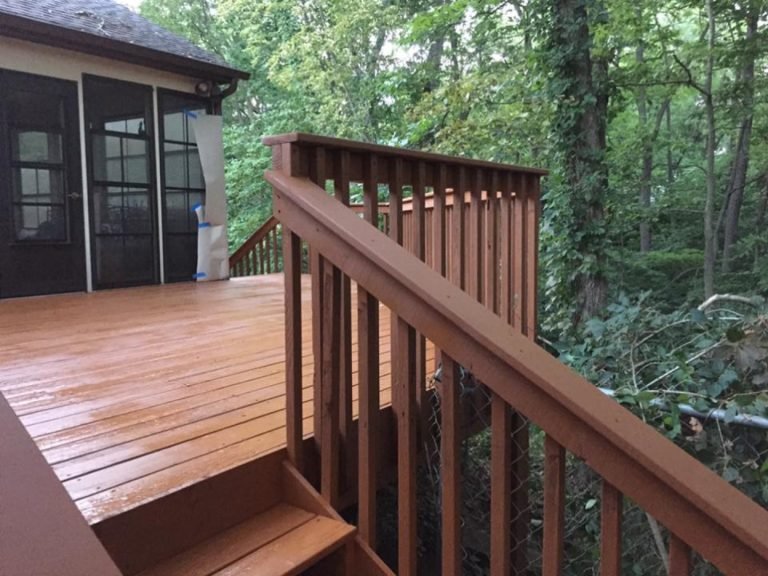 Staining Deck